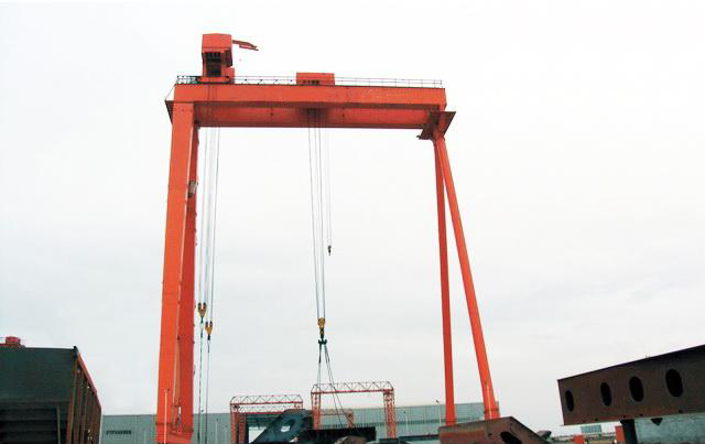 造船門(mén)式起重機(jī)2.jpg