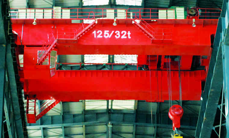 YZ型雙梁鑄造橋式起重機(jī)_副本.jpg