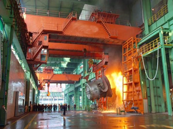 鑄造起重機(jī).jpg